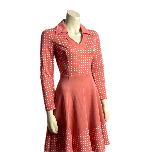 Vintage 1970s Pink Polka Dot Fit and Flare Dress - Size 8 - Picture 4 of 5